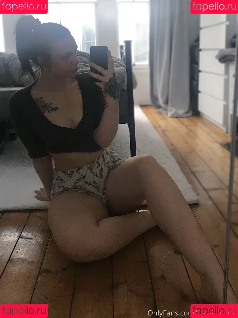 gemiinibaby Onlyfans Photo Gallery 