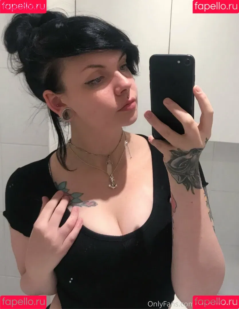 gemiinibaby Onlyfans Photo Gallery 