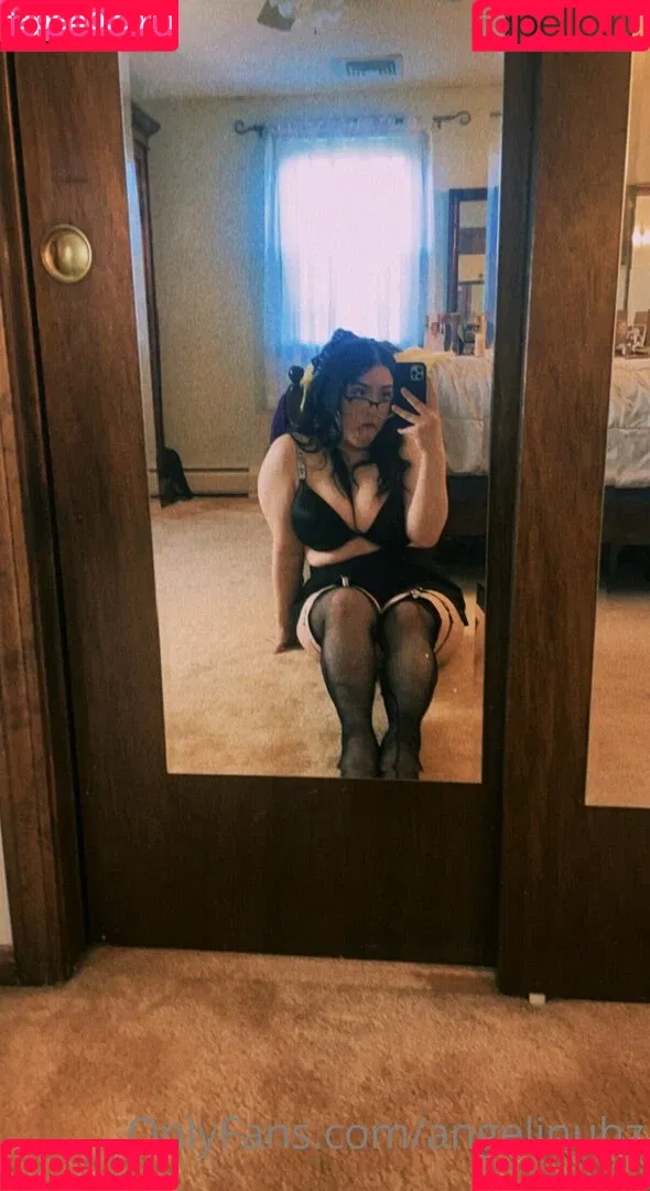 Angelinuhz Onlyfans Photo Gallery 