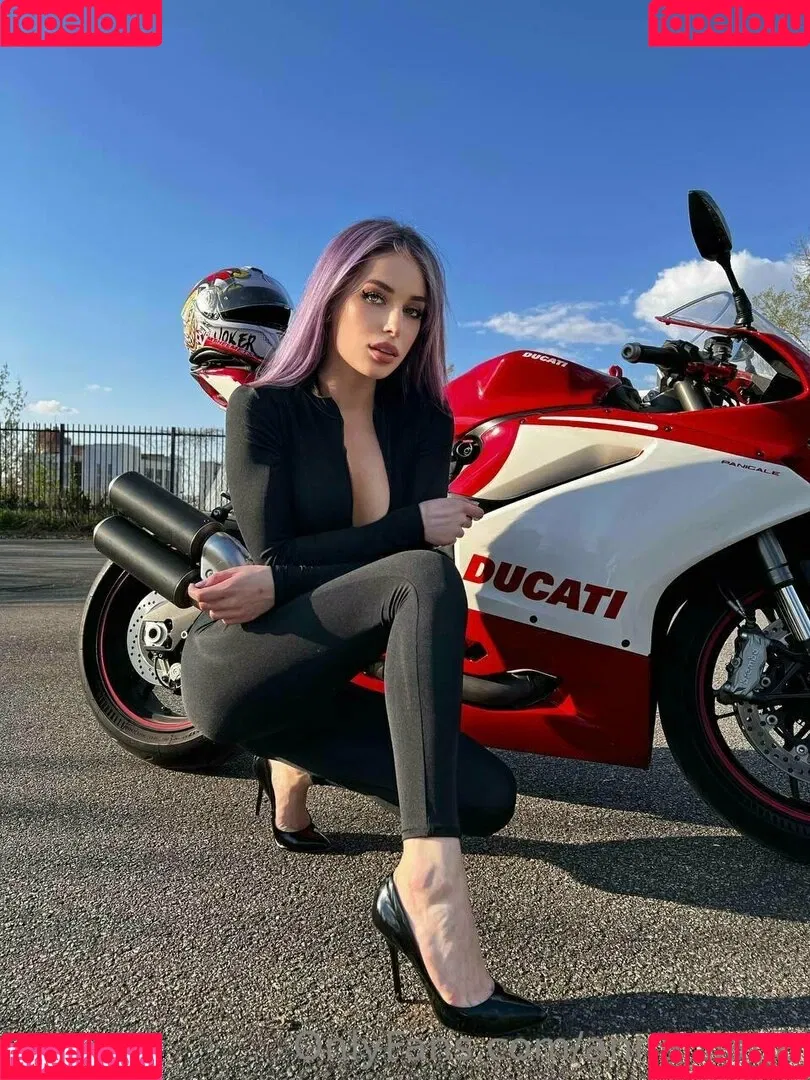 anna_liana Onlyfans Photo Gallery 