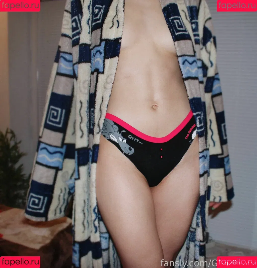 Grimoire Onlyfans Photo Gallery 
