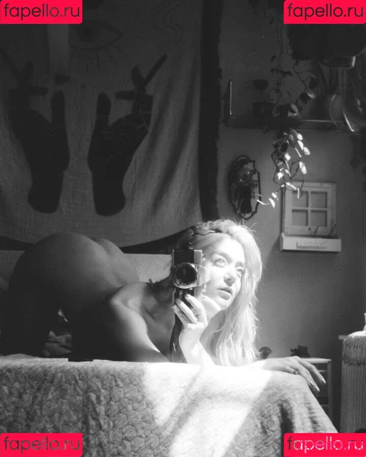 alittle_vampy Onlyfans Photo Gallery 