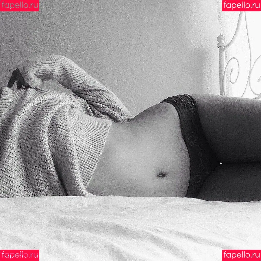 alittle_vampy Onlyfans Photo Gallery 