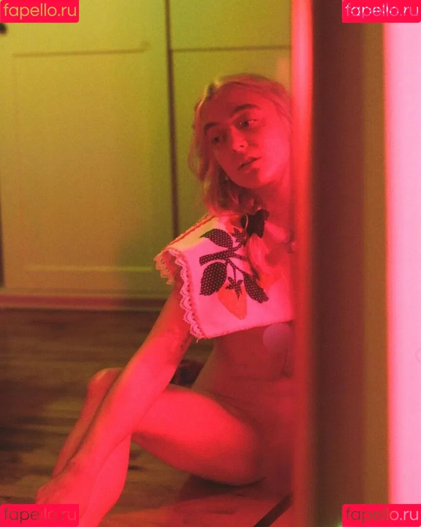 alittle_vampy Onlyfans Photo Gallery 