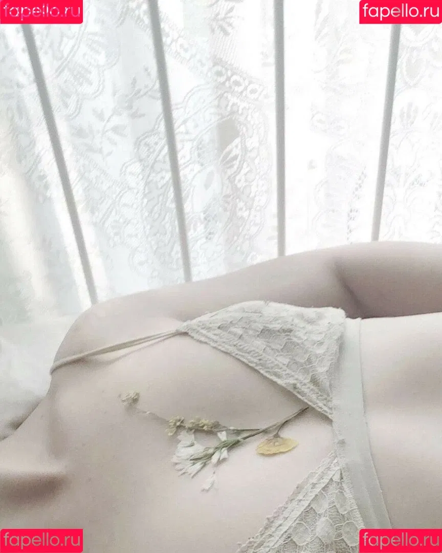 alittle_vampy Onlyfans Photo Gallery 
