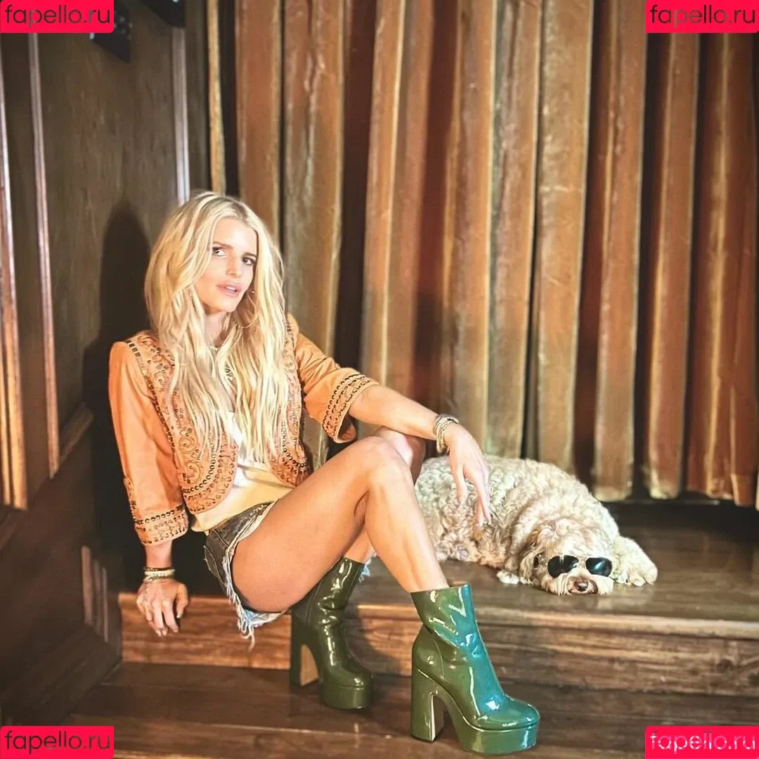 Jessica Simpson Onlyfans Photo Gallery 