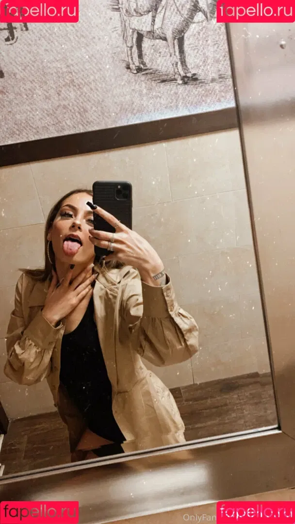 neesababyy Onlyfans Photo Gallery 