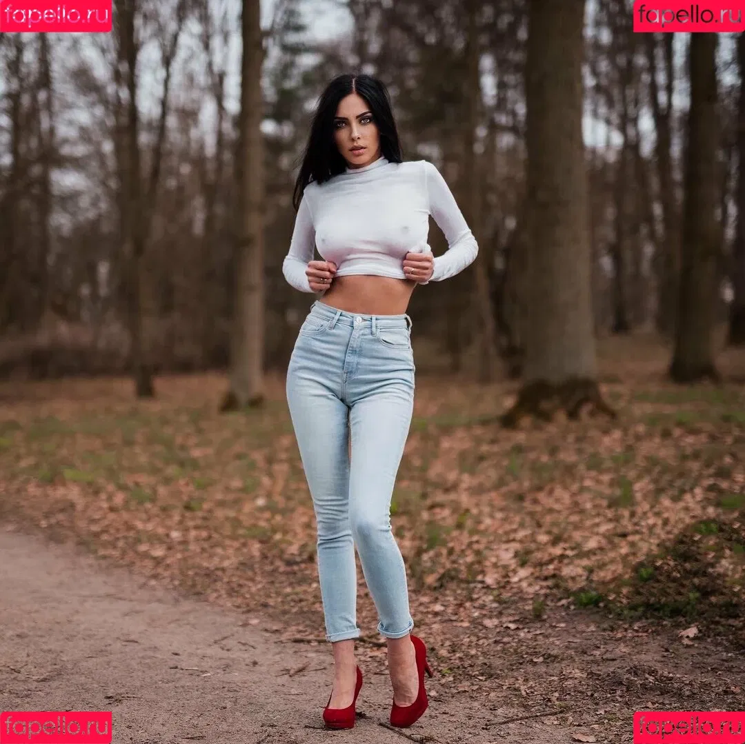 Miss Electric Onlyfans Photo Gallery 