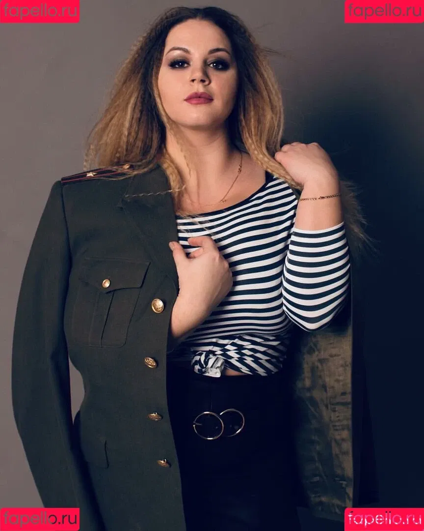Holly Garner Onlyfans Photo Gallery 