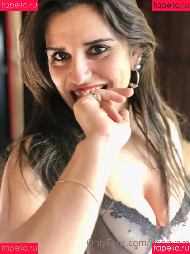 sweetarabgirl Onlyfans Photo Gallery 