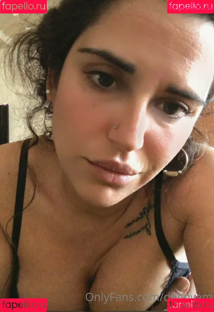 sweetarabgirl Onlyfans Photo Gallery 