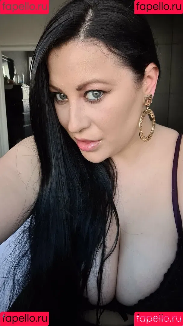 larajadedeene Onlyfans Photo Gallery 