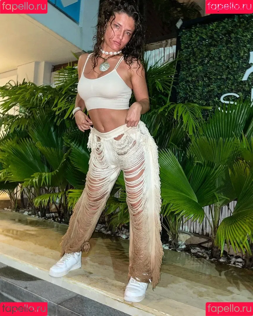 Jade Chynoweth Onlyfans Photo Gallery 