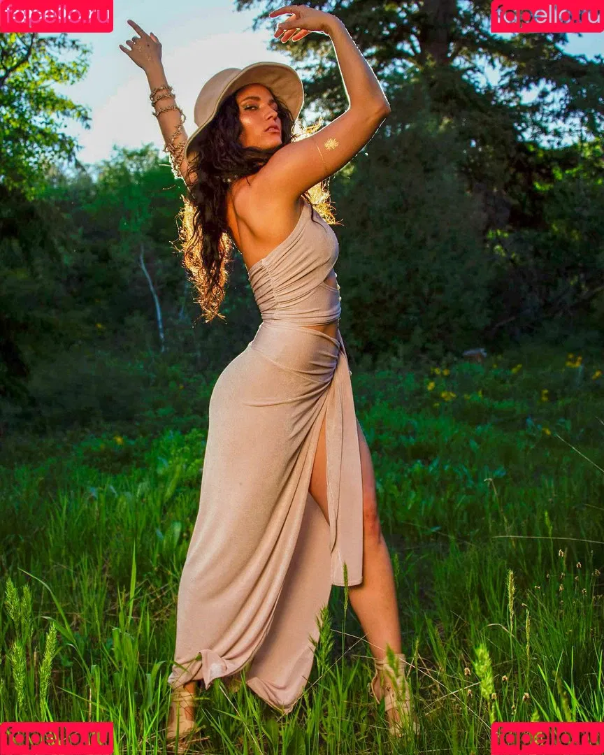 Jade Chynoweth Onlyfans Photo Gallery 
