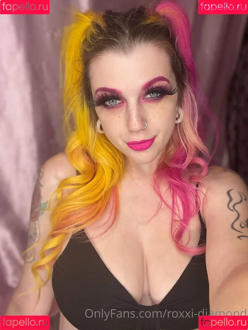 Roxxi Diamond Onlyfans Photo Gallery 