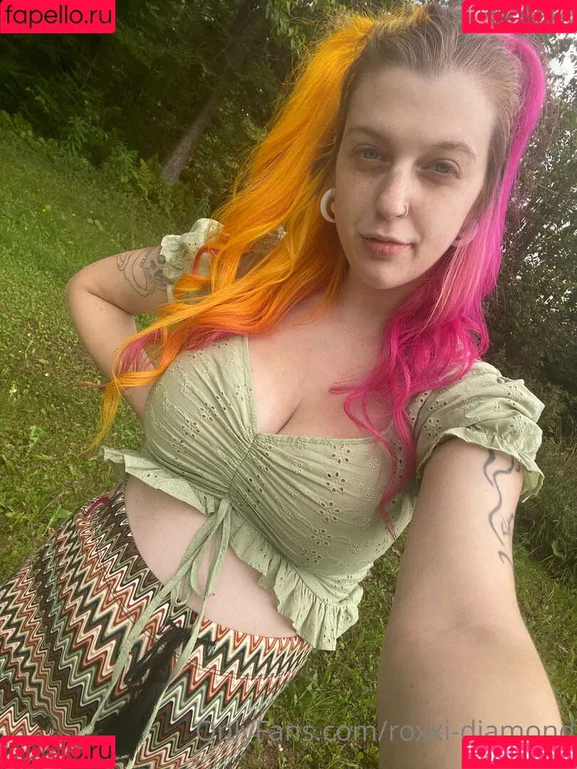 Roxxi Diamond Onlyfans Photo Gallery 