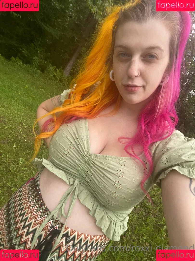 Roxxi Diamond Onlyfans Photo Gallery 