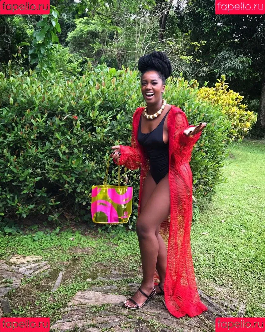 Iza Cantora Onlyfans Photo Gallery 