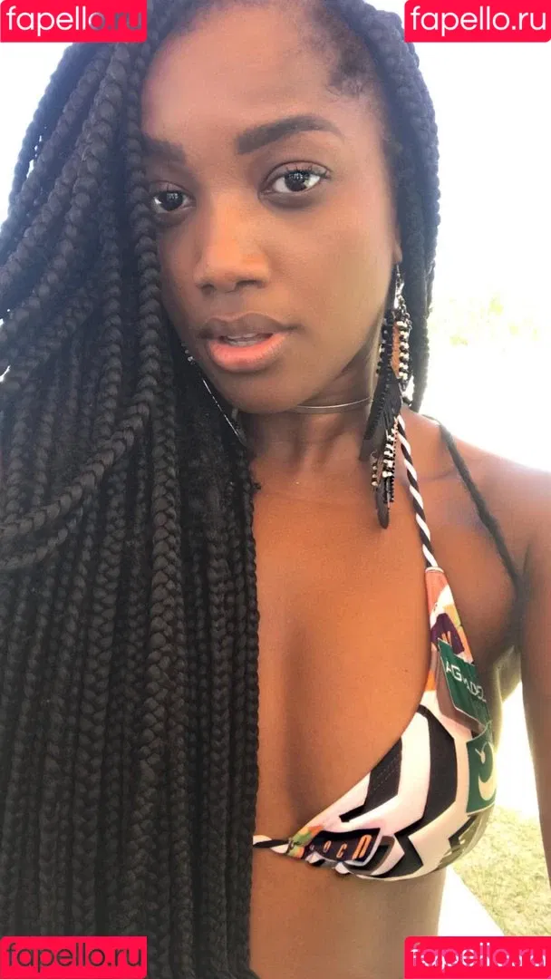 Iza Cantora Onlyfans Photo Gallery 