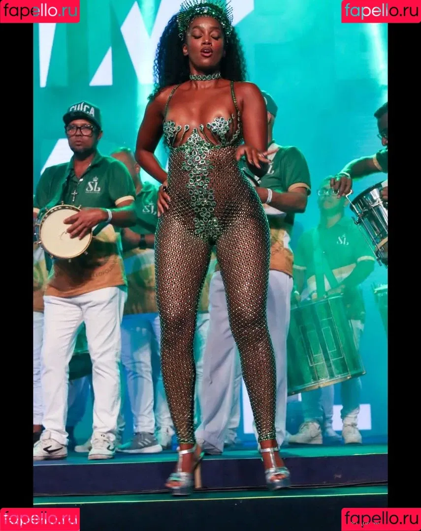 Iza Cantora Onlyfans Photo Gallery 