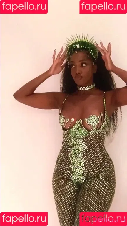 Iza Cantora Onlyfans Photo Gallery 