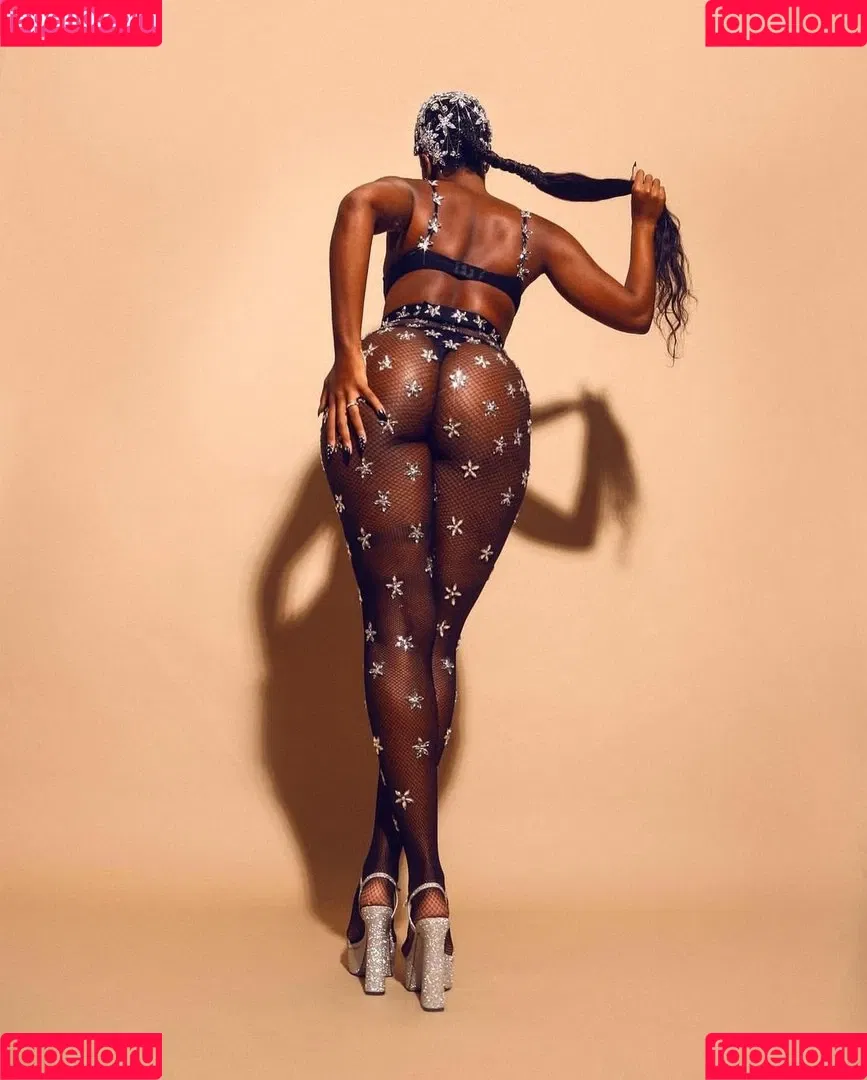 Iza Cantora Onlyfans Photo Gallery 