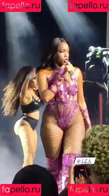 Iza Cantora Onlyfans Photo Gallery 