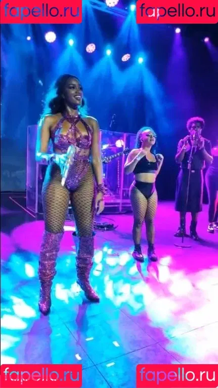 Iza Cantora Onlyfans Photo Gallery 