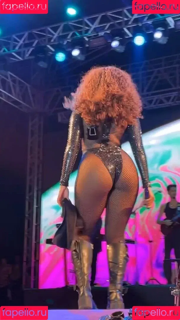 Iza Cantora Onlyfans Photo Gallery 
