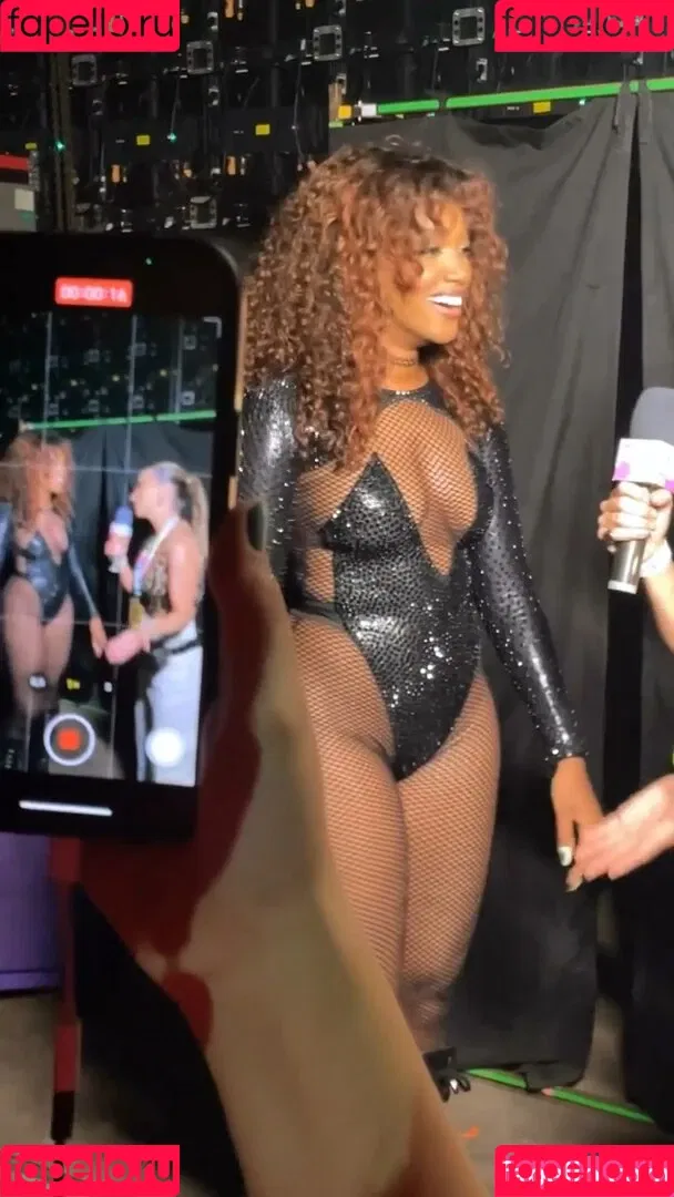 Iza Cantora Onlyfans Photo Gallery 