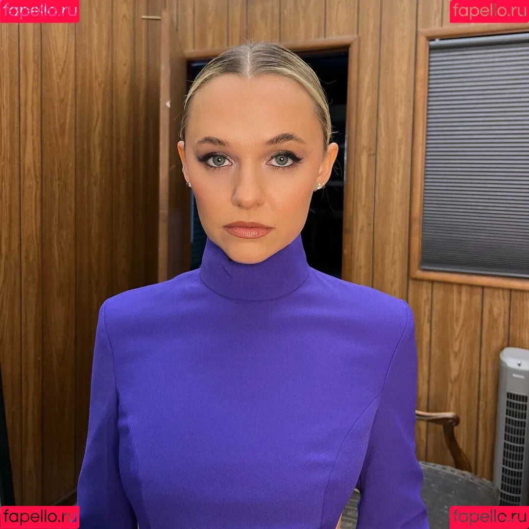Madison Iseman Onlyfans Photo Gallery 