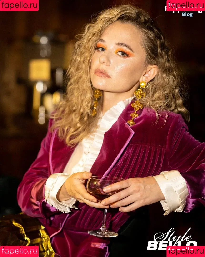 Madison Iseman Onlyfans Photo Gallery 