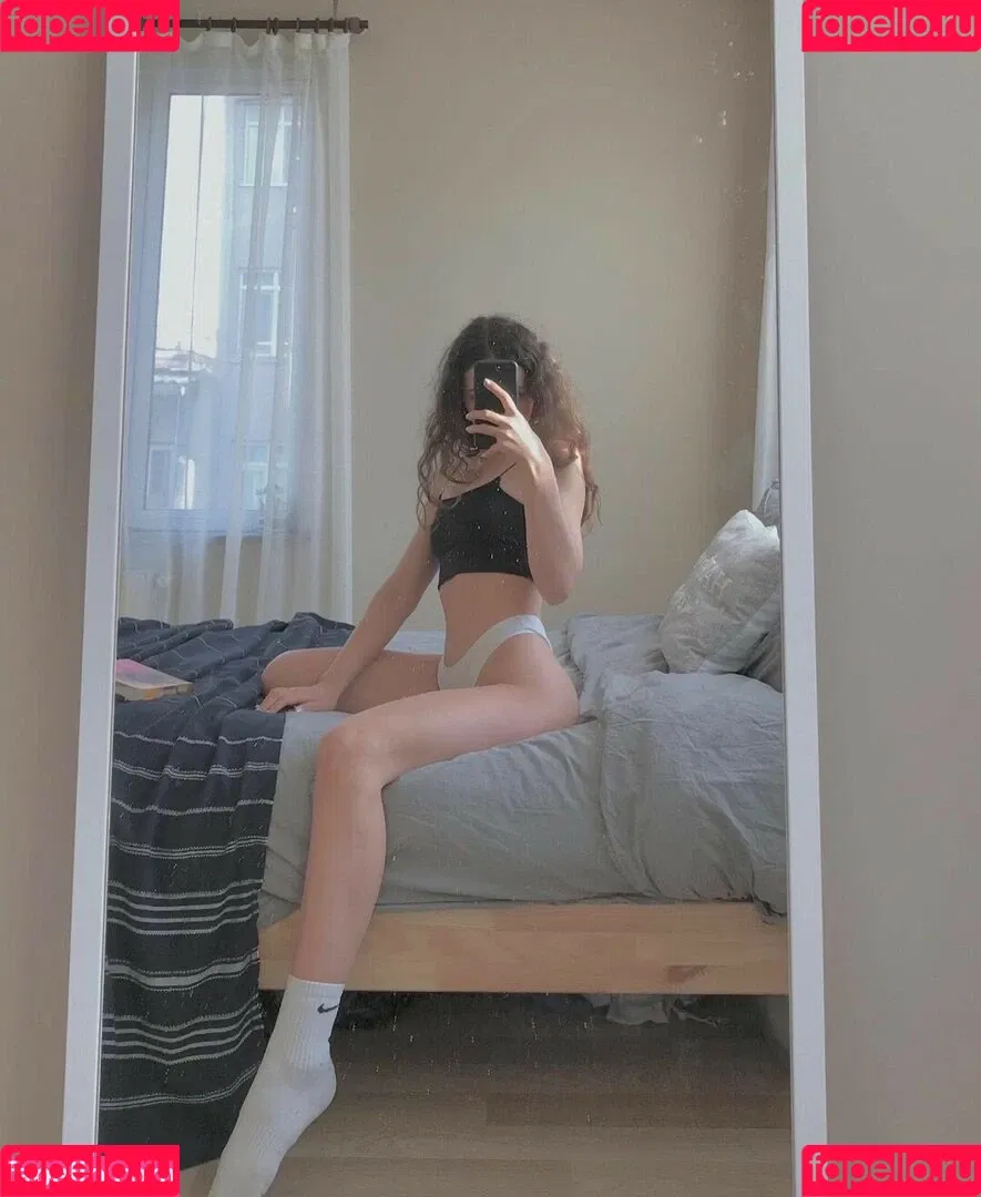 Meltem Koc Onlyfans Photo Gallery 