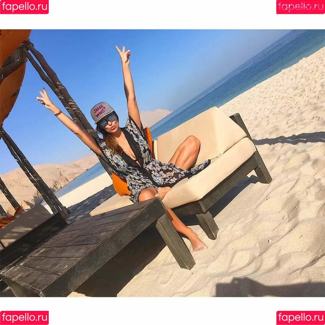 Laura Wontorra Onlyfans Photo Gallery 