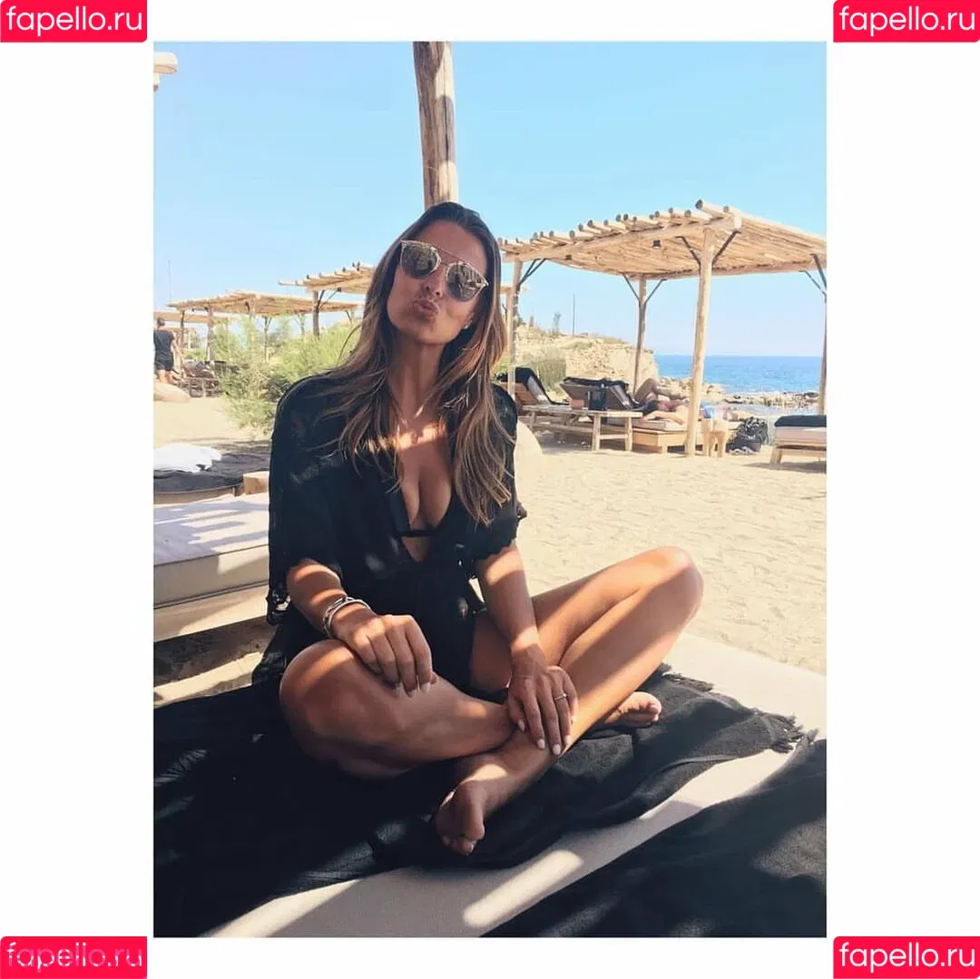 Laura Wontorra Onlyfans Photo Gallery 