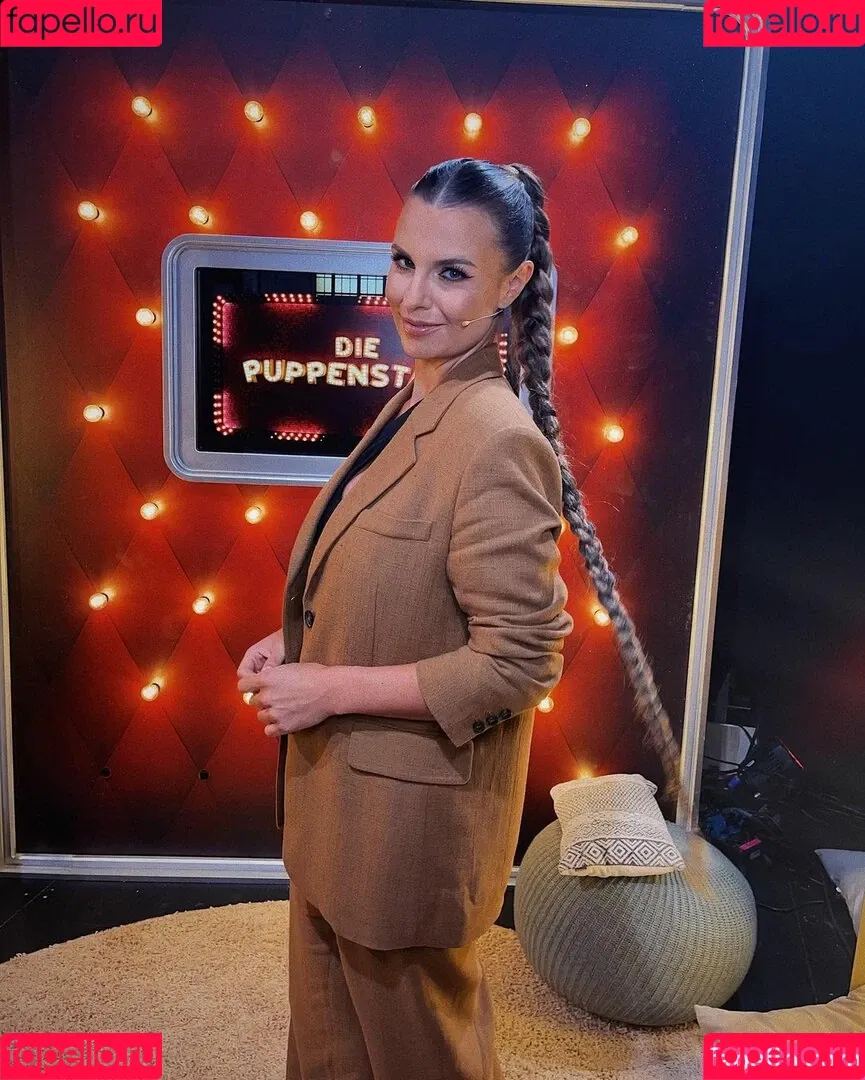 Laura Wontorra Onlyfans Photo Gallery 