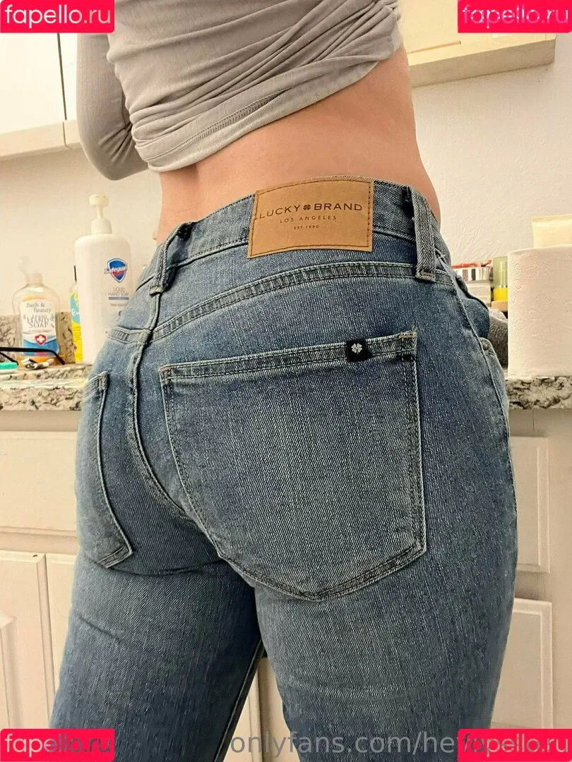 Lyssy Onlyfans Photo Gallery 