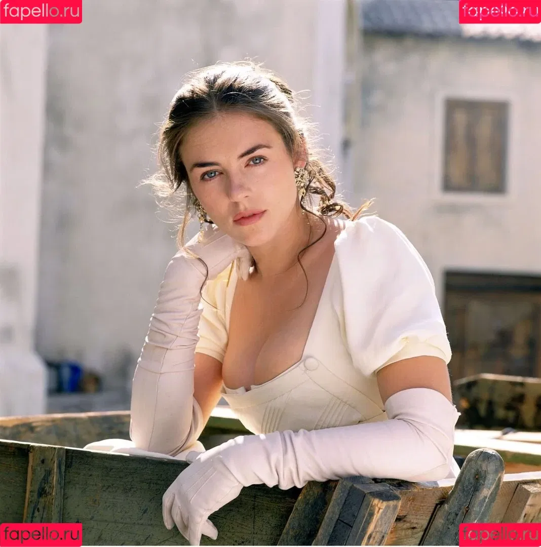 Elizabeth Hurley Onlyfans Photo Gallery 