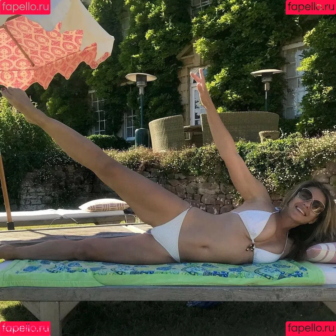 Elizabeth Hurley Onlyfans Photo Gallery 