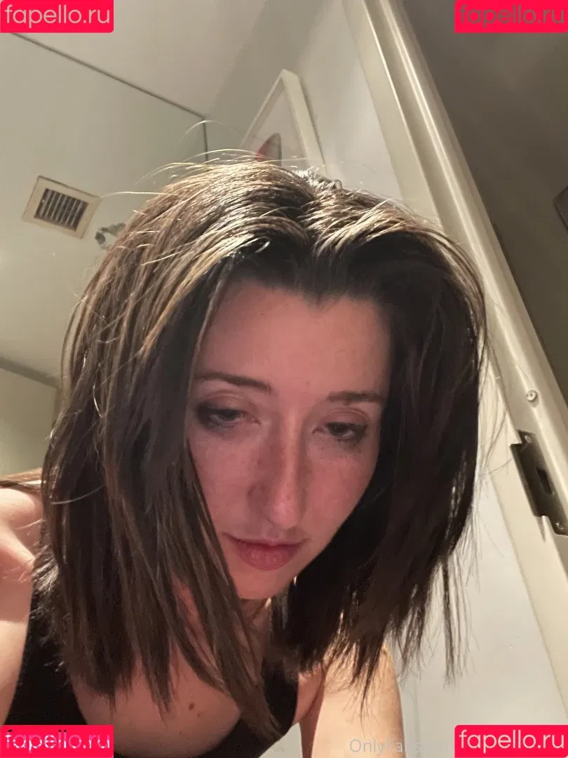 Anne Frank Onlyfans Photo Gallery 