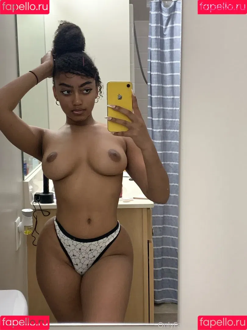 Nayani Nijah Onlyfans Photo Gallery 