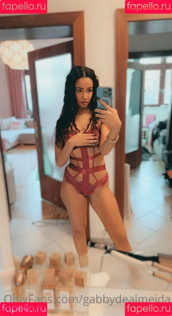Latest leaks Gabbydealmeida nude - Fapello
