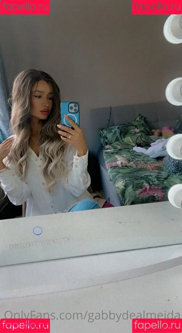 Latest leaks Gabbydealmeida nude - Fapello
