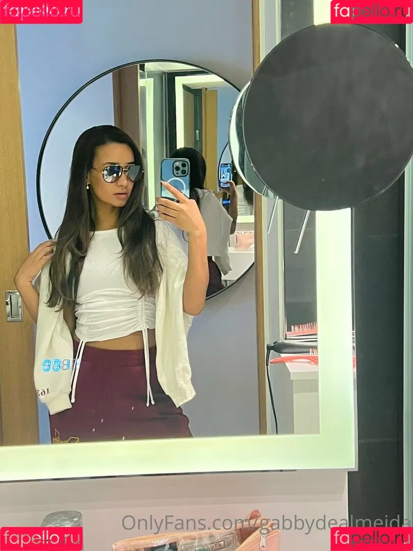 Latest leaks Gabbydealmeida nude - Fapello