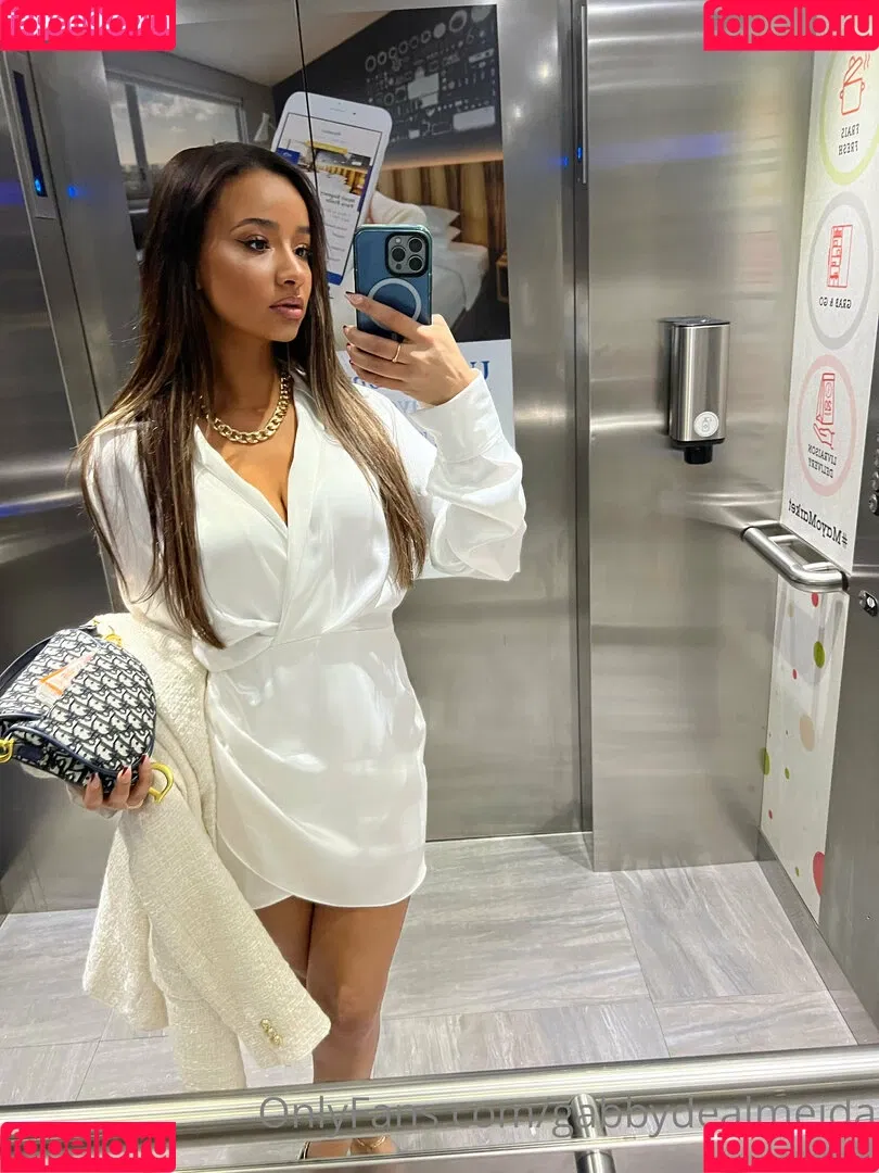 Latest leaks Gabbydealmeida nude - Fapello