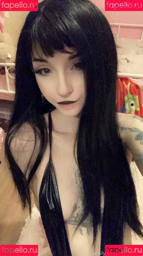 Rengekko Cosplay Onlyfans Photo Gallery 