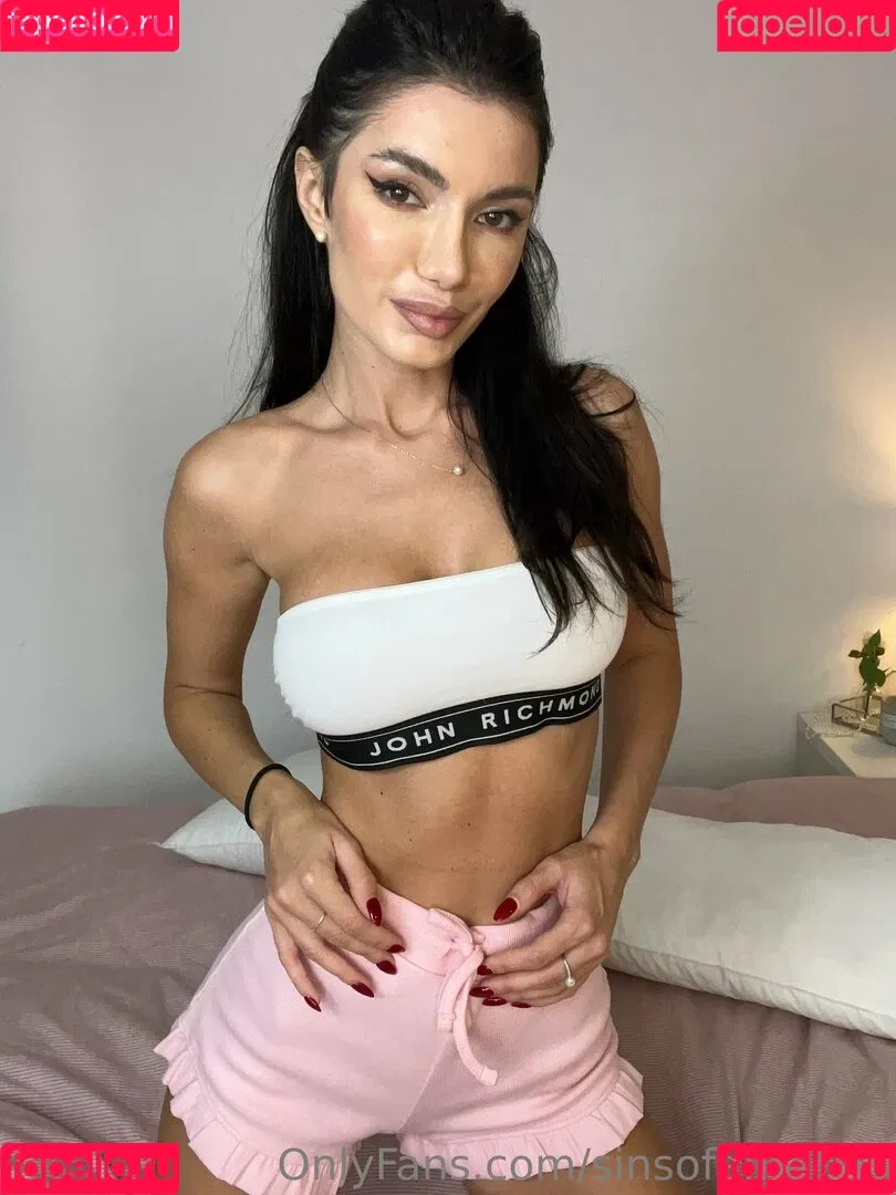 sinsofamanda Onlyfans Photo Gallery 