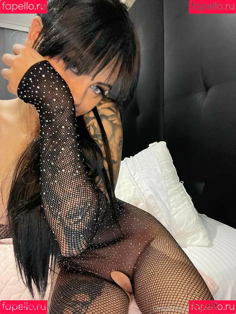 Cristalhill__ Onlyfans Photo Gallery 