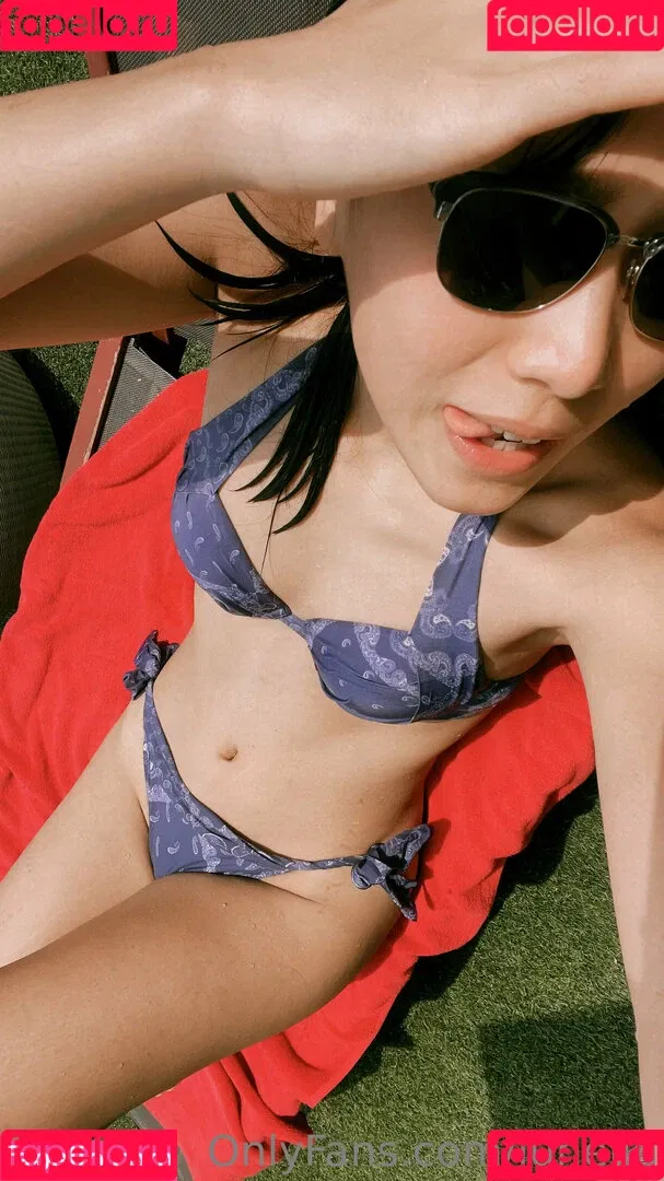 juneliu Onlyfans Photo Gallery 