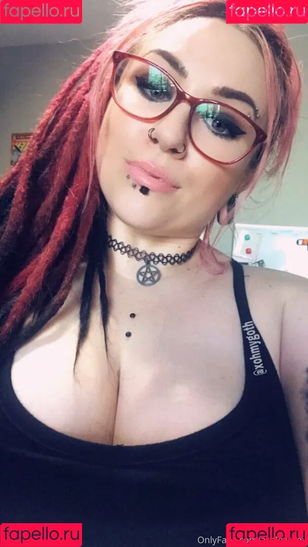xohmygothfree Onlyfans Photo Gallery 
